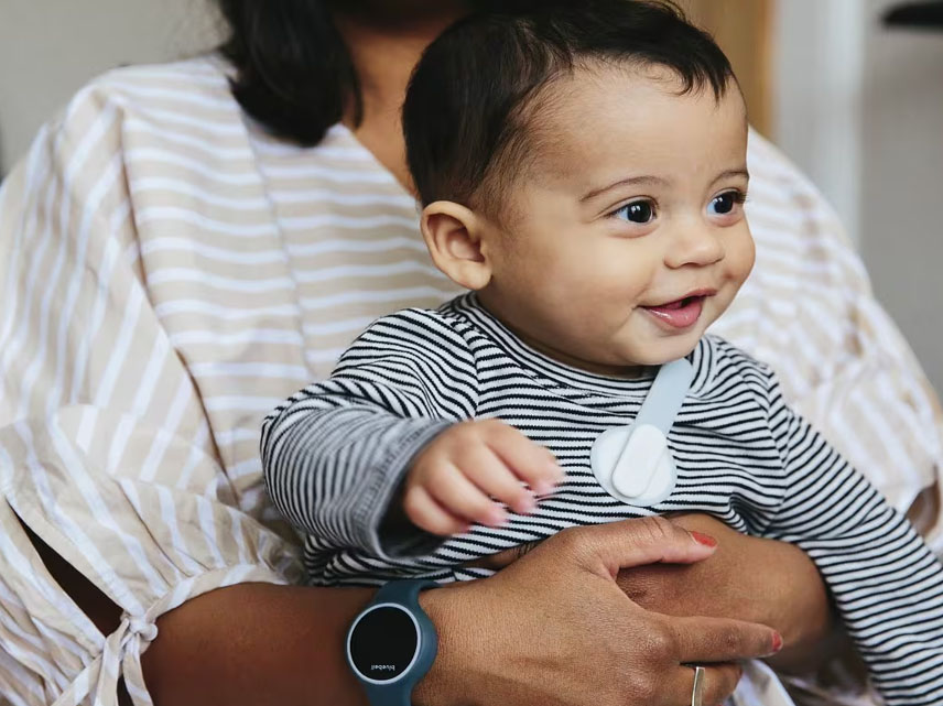 _0031_Smart Gadgets for Modern Parents